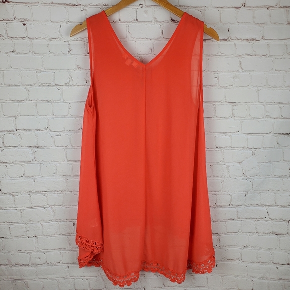 Umgee Sheer Hi Lo Lace Hem Sleeveless Tank Top - Picture 3 of 9